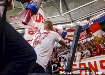 12_s04-a_1920