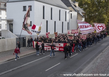 25_fcb-h_1819