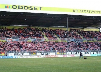 01_um_MAINZ_regens_01_USM