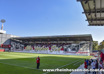 01-AbschiedSued-h-2324-21