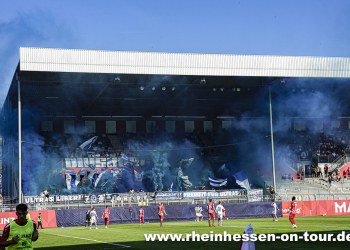 01-AbschiedSued-h-2324-76
